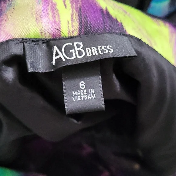 Classic style size 6 dress - Picture 4 of 5